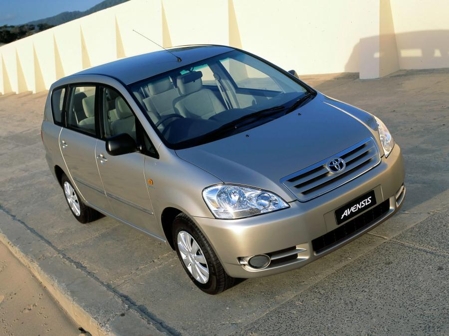  Toyota Avensis Verso 2001 года  (AU) (фото 14 из 16)